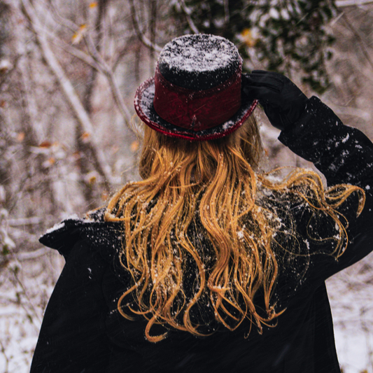 Winter Armor for Your Hair: How to Protect It From Cold, Snow, Hats, and Static Electricity